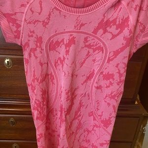 Lululemon swiftly tech tee